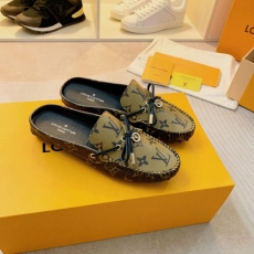 Louis Vuitton Slippers